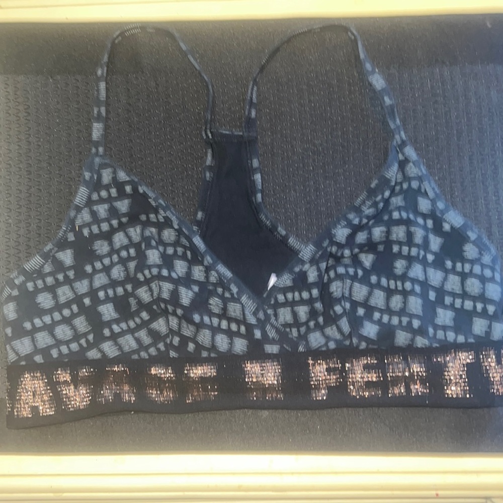 Savage X Fenty sports bra size L black rose gold